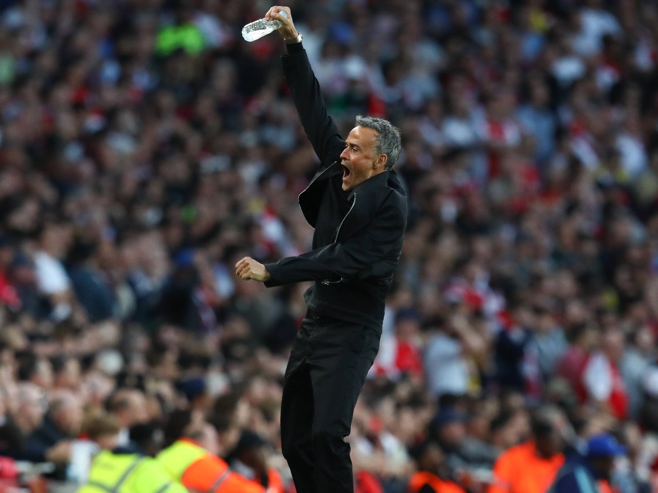 PSG leads Arsenal in the first leg of the semi-final after an early Dembele goal.