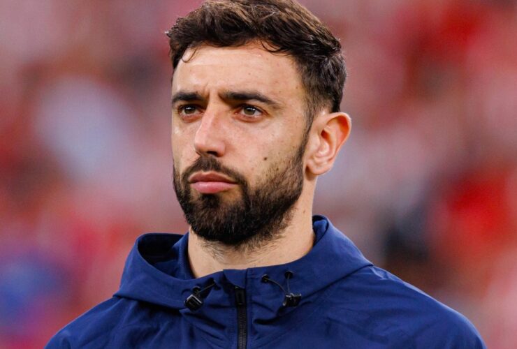 A major transfer decision is being “seriously considered” by Bruno Fernandes.