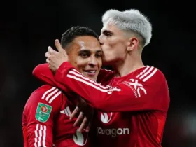 An attacker for Manchester United is “willing to take a 30% pay cut” to ensure his departure from Old Trafford.